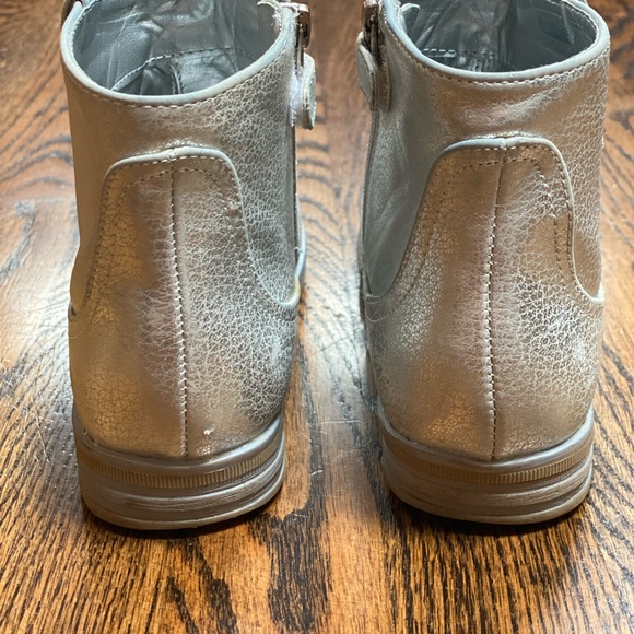 Kenneth Cole Reaction boots sz 3Y - Picture 3 of 8